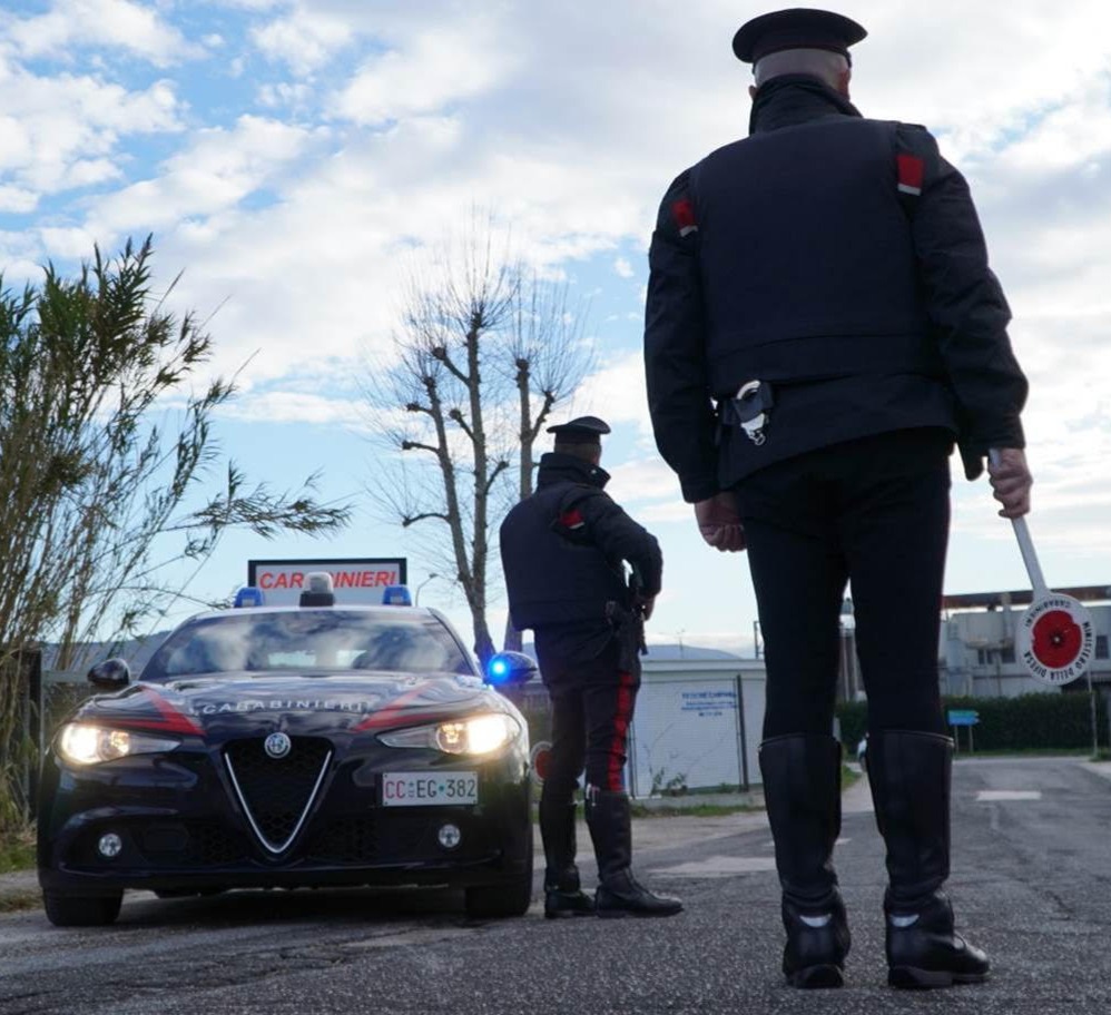 Arrestato a Mondragone 33enne ai domiciliari per resistenza ai co
