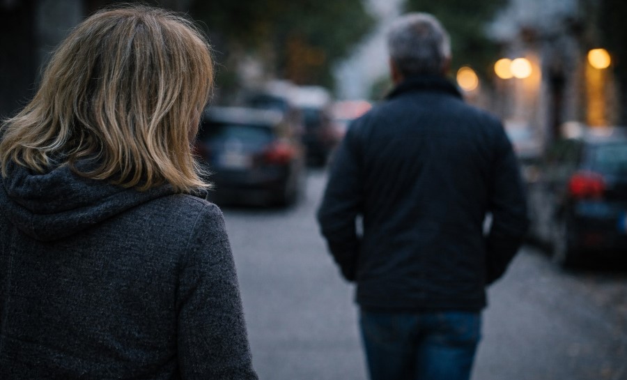 Castel Volturno: Donna Accusata di Stalking e Estorsione all’Ex C