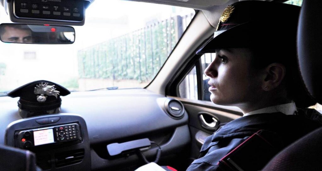 Castel Volturno, arrestato pusher con hashish e materiale per lo