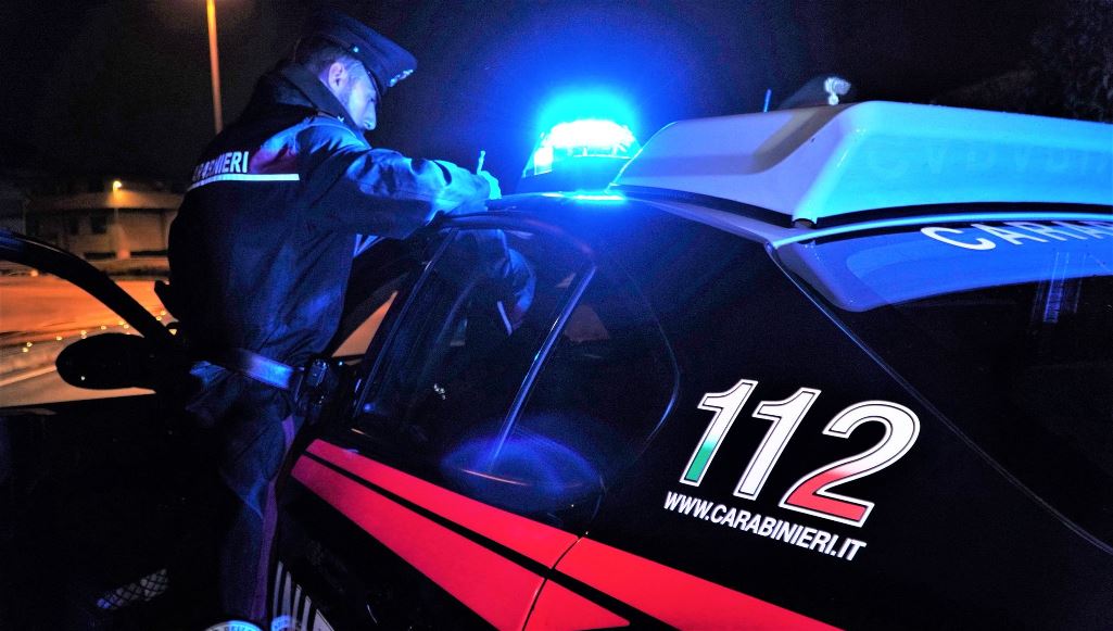 Inseguimento sulla Domiziana: 45enne fermato senza patente a Cast