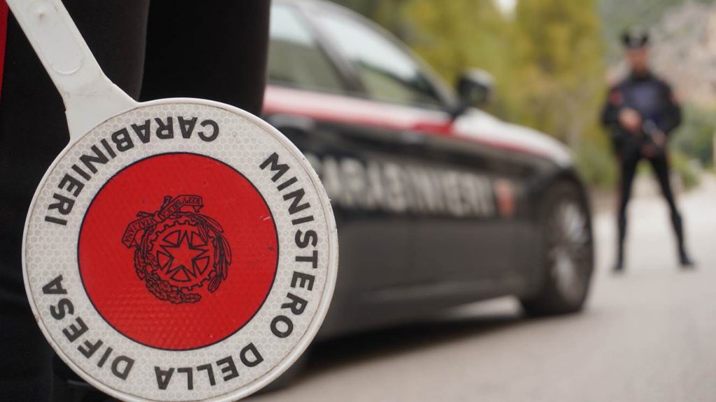 Mondragone: giovane condannato per spaccio, tre anni ai domicilia