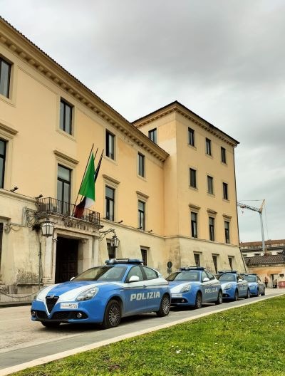 Mondragone, sospesa licenza bar per gravi motivi di sicurezza