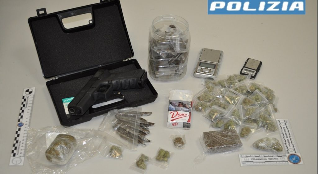 Blitz antidroga a Baia Verde: 23enne arrestato con 400g di stupef