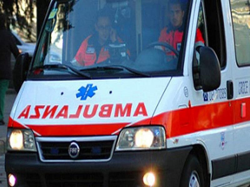 Incidente a Mondragone: donna anziana investita da scooter in zon