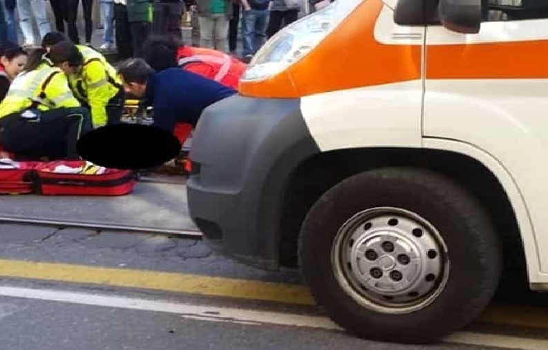 Paura a Teano: uomo cade e si ferisce vicino a scuola